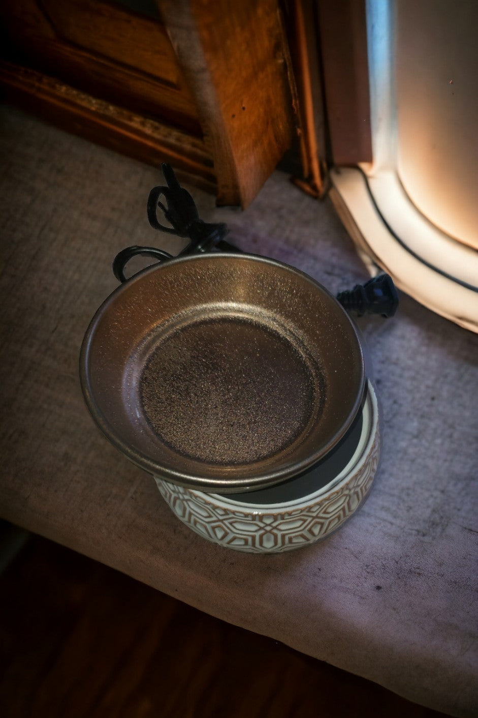 Bronze Geometric Wax Warmer